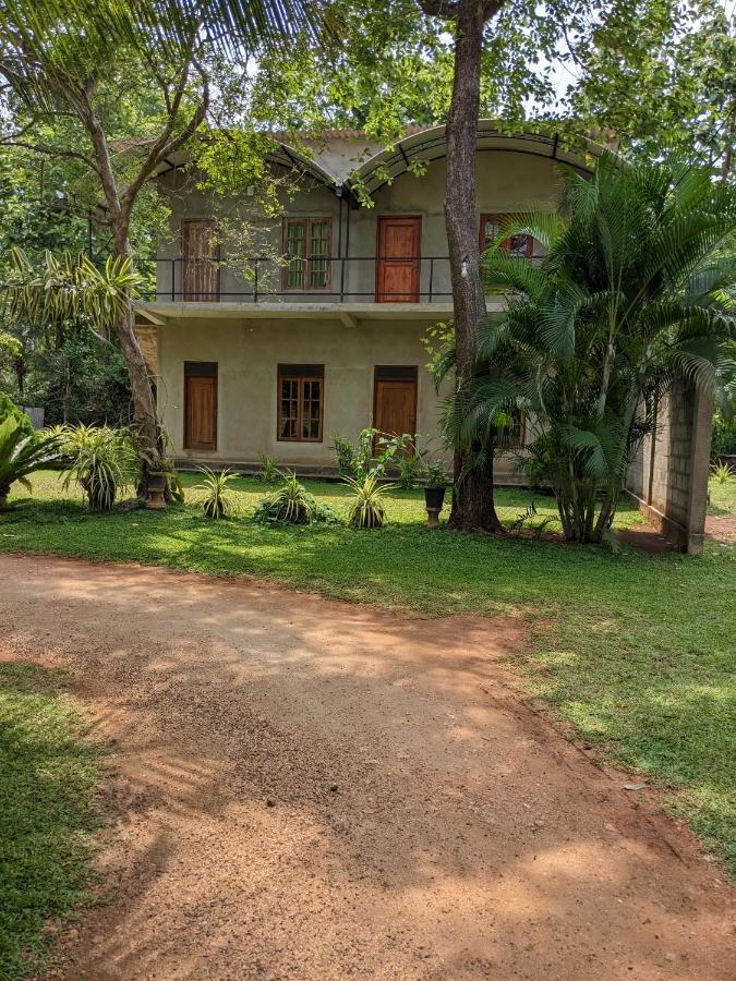Hotel Afenta - Mihintale Esterno foto