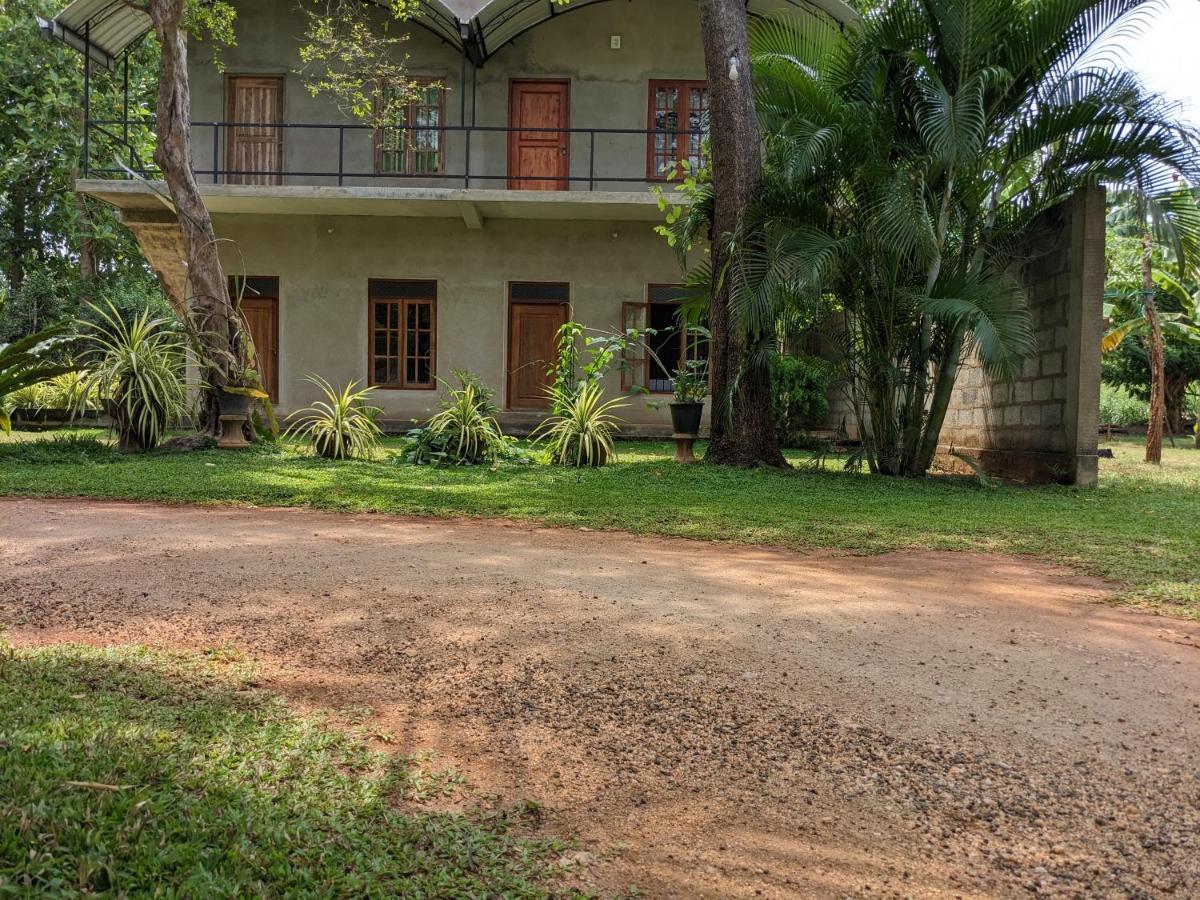 Hotel Afenta - Mihintale Esterno foto
